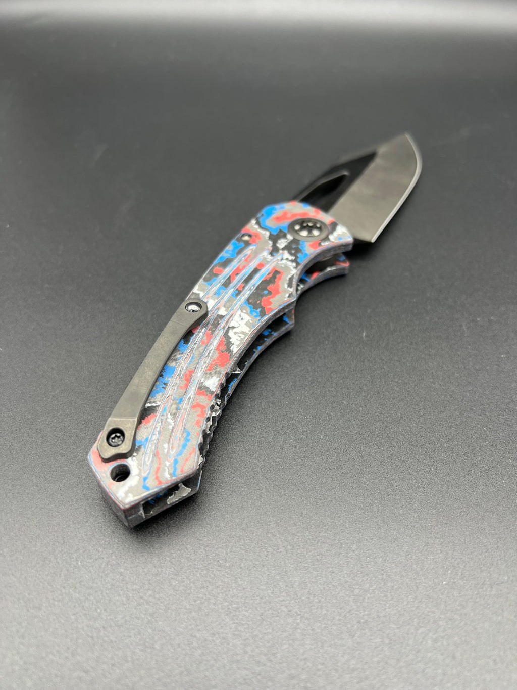 HERETIC Pariah Button Lock US Camo Carbon Magnacut