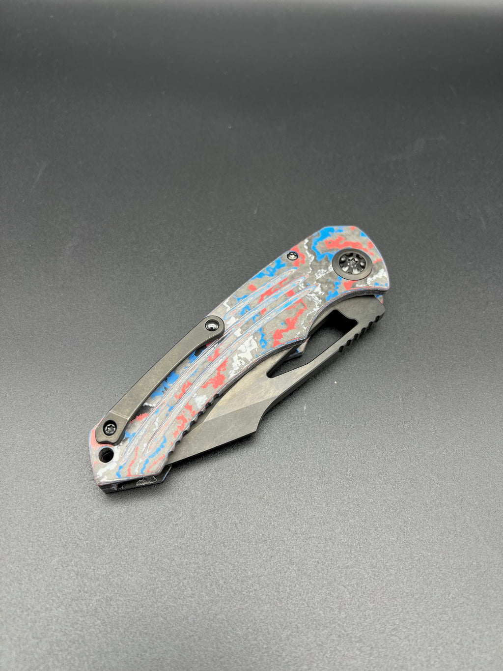 HERETIC Pariah Button Lock US Camo Carbon Magnacut